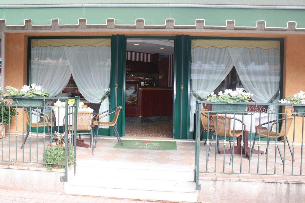 Hotel Damodoro Pordenone Exteriör bild